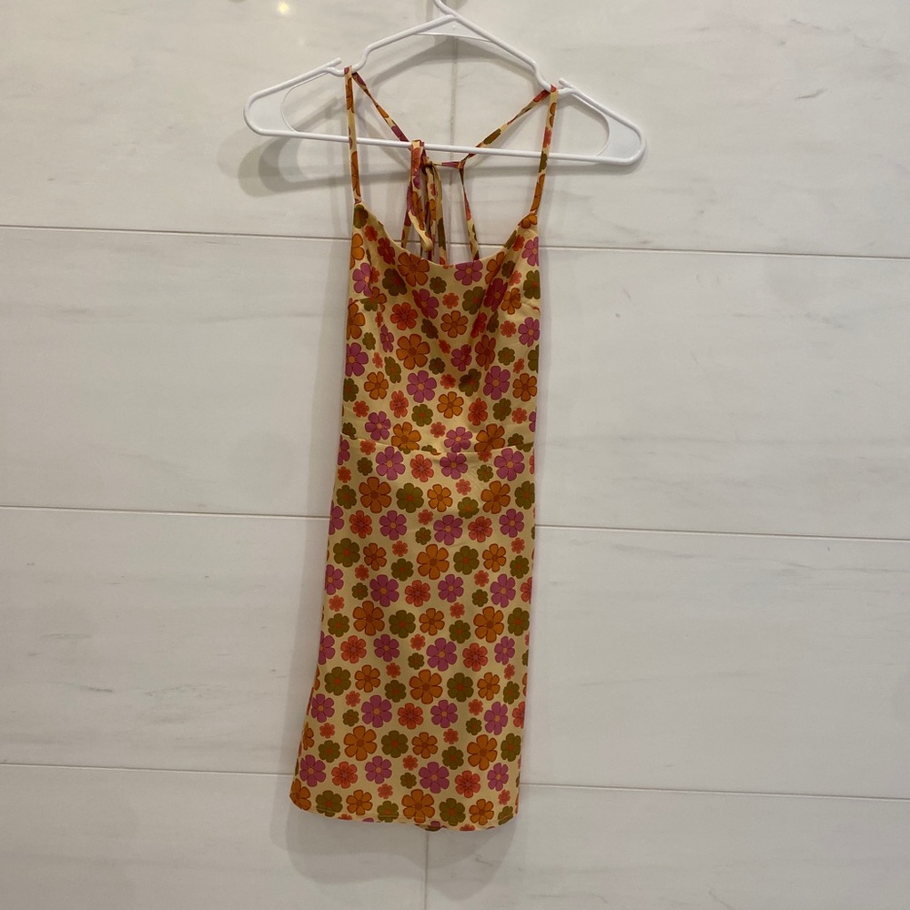 verge girl dress